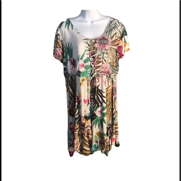 NWT.  Floral patchwork printed dress.   CL/GR03.  01 - Picture 2 of 3